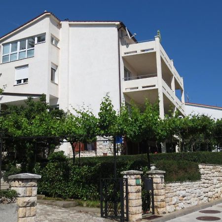 Zimmer F2 Apartment Pula Luaran gambar
